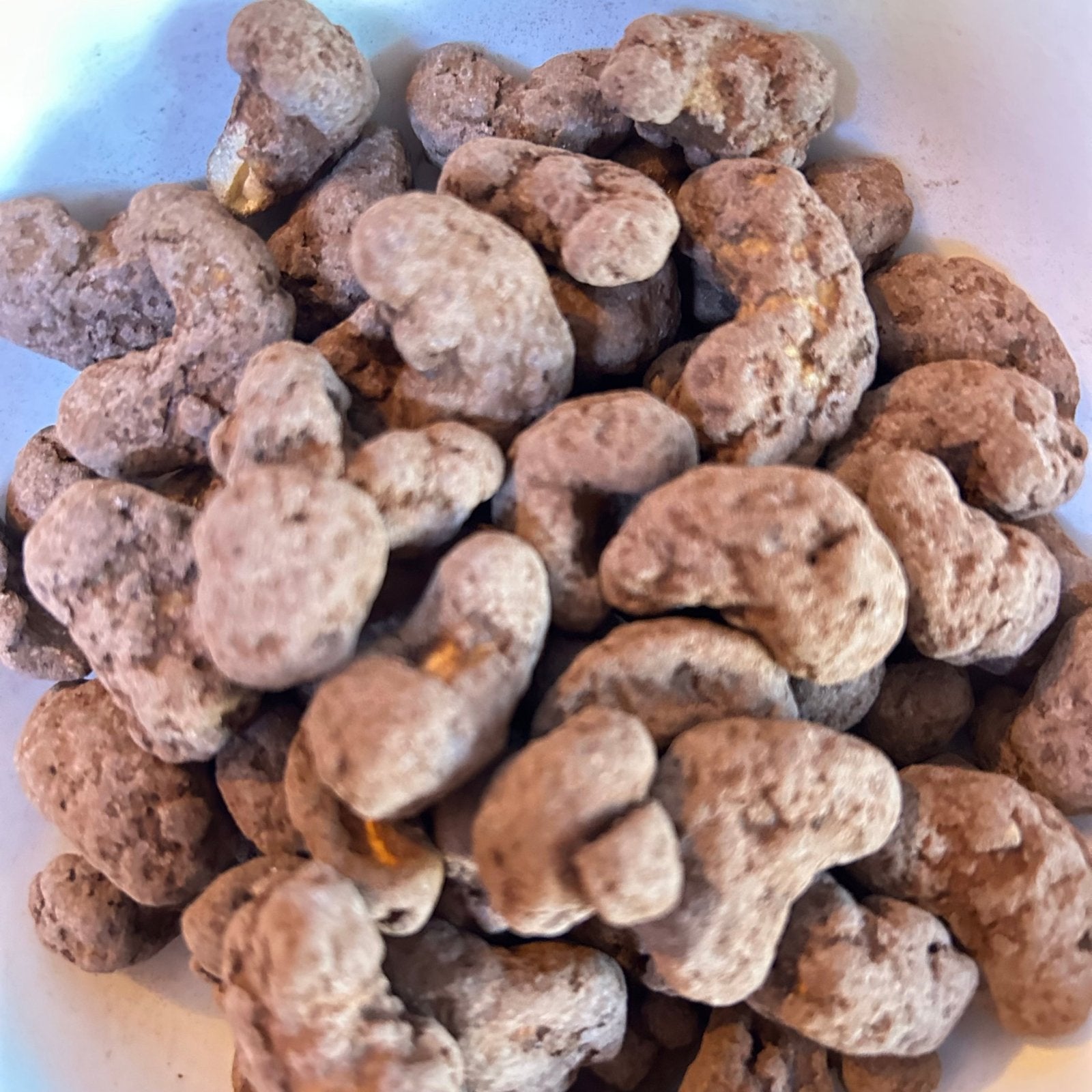 Cocoa Coated Cashews (1kg) - The Deli