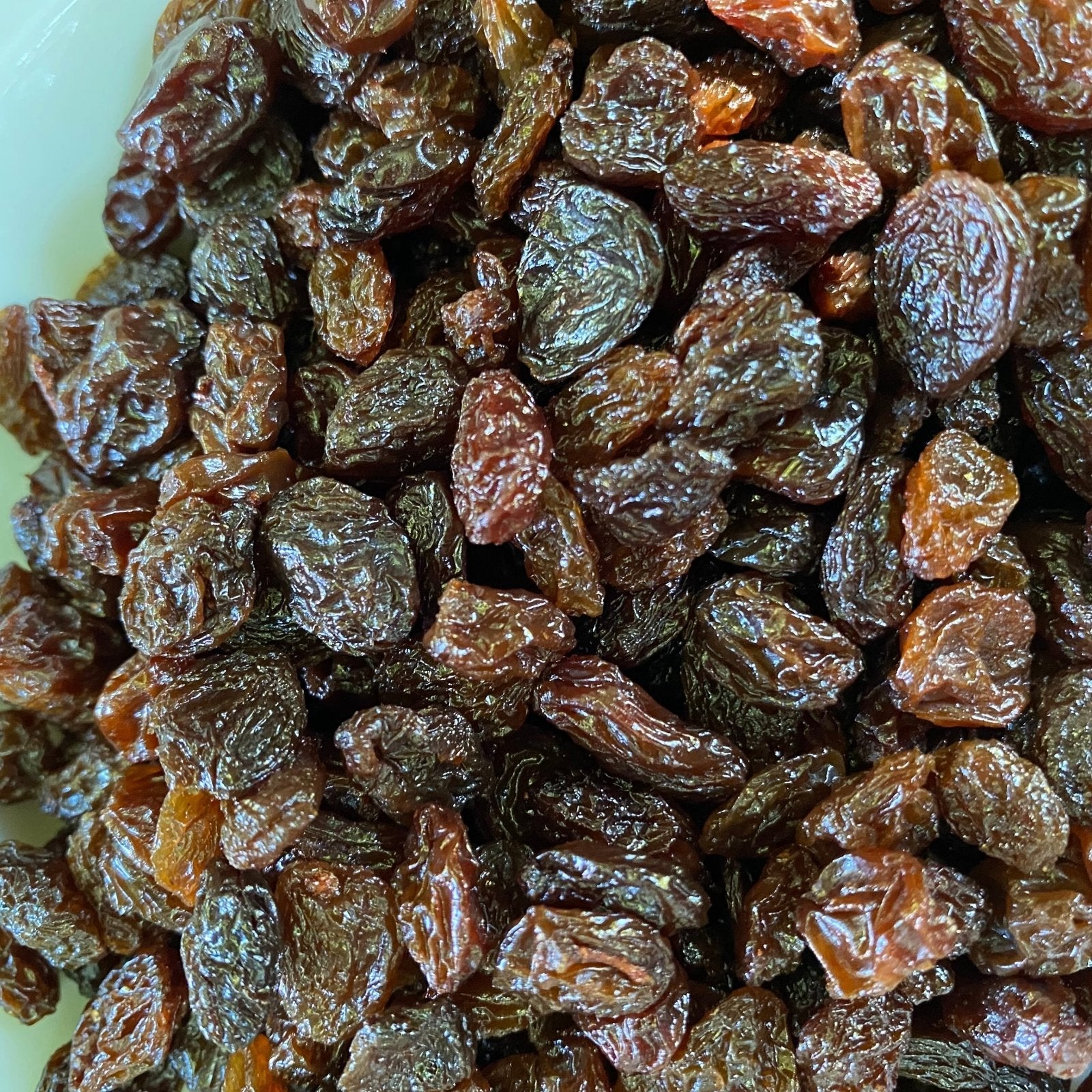 Raisins Medium Seedless Choice Grade (1kg) - The Deli