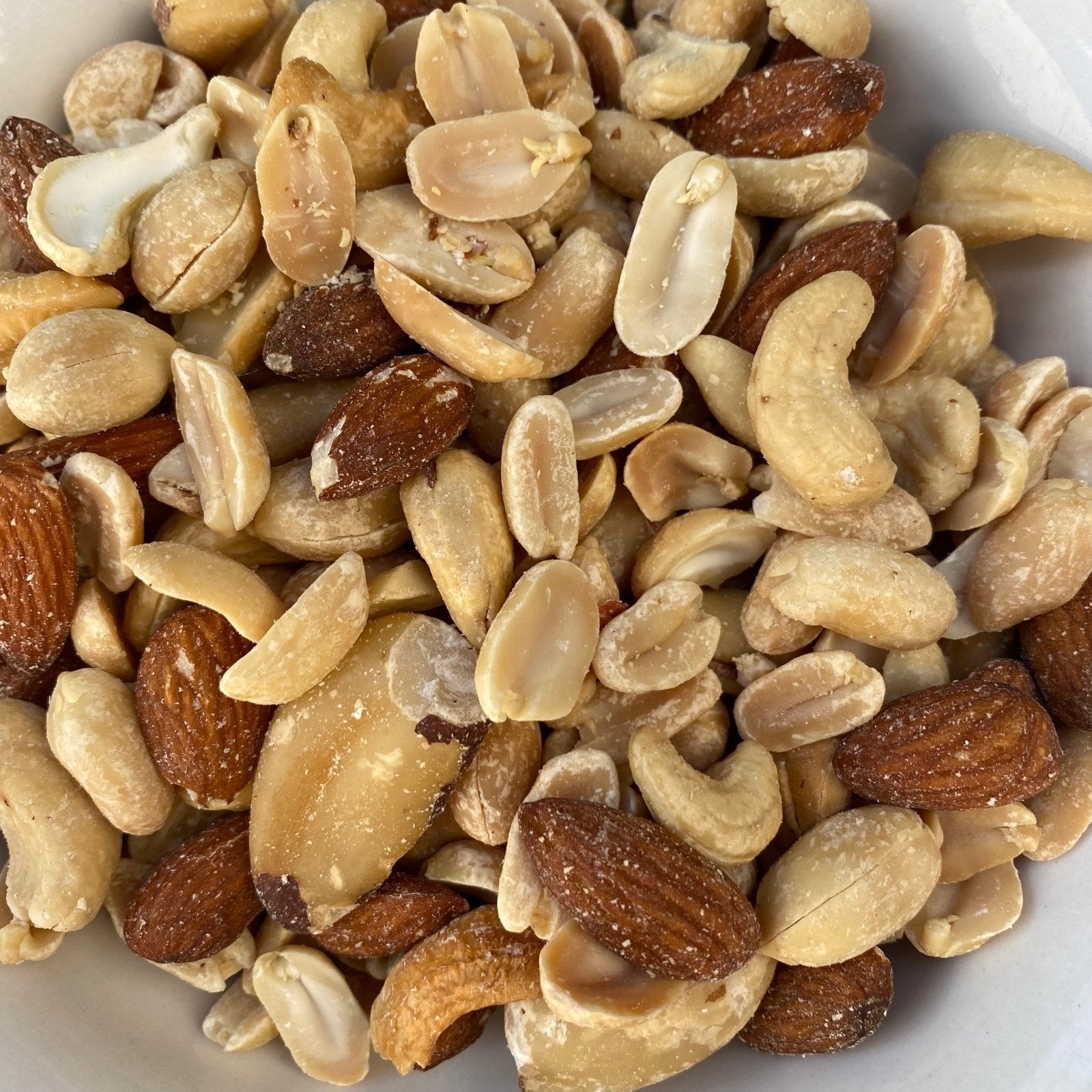 Mixed Tree Nuts with Peanuts (Standard) Raw (1kg) - The Deli