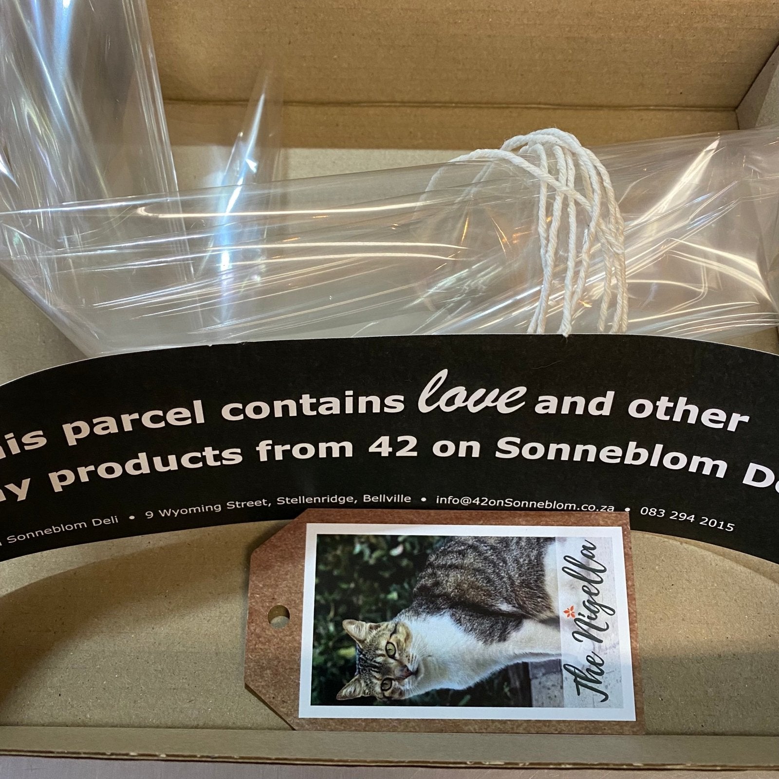 Love Box Wrapping - The Deli