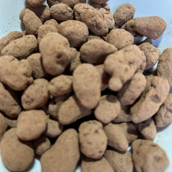 Cocoa Coated Almonds (1kg) - The Deli